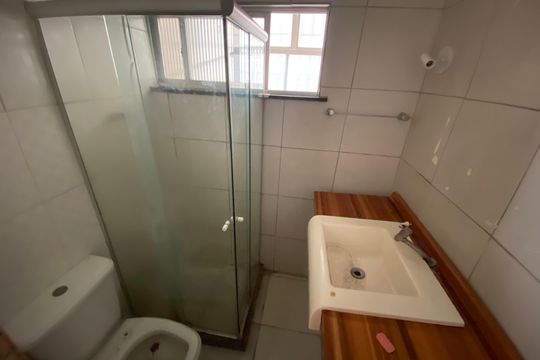 Banheiro social de apartamento à venda com 3 quartos, 70m² em Todos Os Santos, Rio de Janeiro