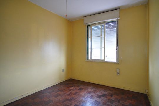 Sala de apartamento à venda com 2 quartos, 55m² em Navegantes, Porto Alegre