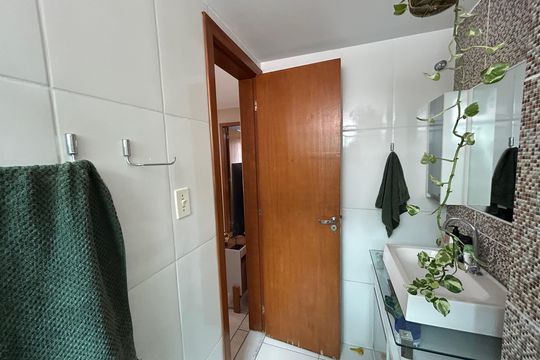 Banheiro Social de apartamento à venda com 2 quartos, 67m² em Encantado, Rio de Janeiro
