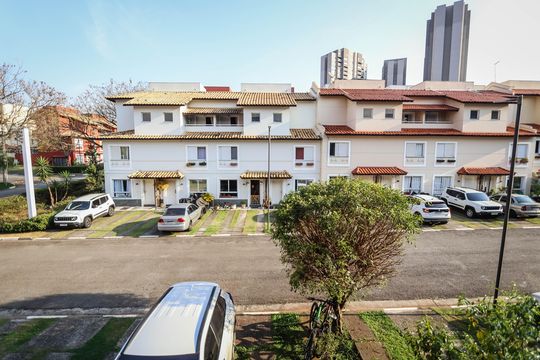 Vista de casa de condomínio à venda com 3 quartos, 127m² em Jardim São Luís, São Paulo