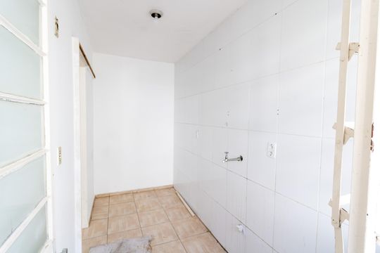 Área de Serviço de apartamento à venda com 2 quartos, 50m² em Vila Nova, Porto Alegre