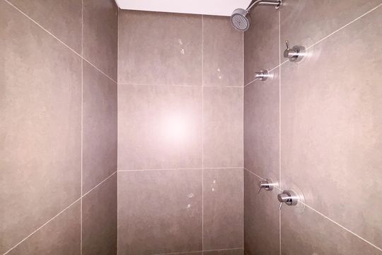 Banheiro Social de apartamento à venda com 1 quarto, 17m² em Cerqueira César, São Paulo