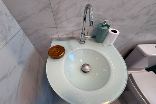 Banheiro Social de casa de condomínio para alugar com 5 quartos, 400m² em Recreio dos Bandeirantes, Rio de Janeiro