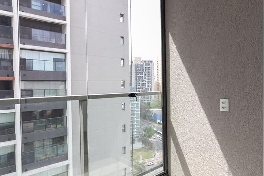 Varanda de kitnet/studio para alugar com 1 quarto, 25m² em Jardim das Acacias, São Paulo
