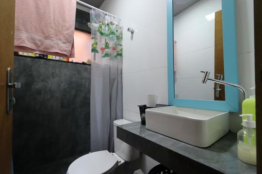 Banheiro de casa para alugar com 3 quartos, 110m² em Jardim Maria Casagrande Lopes (dona Amalia), Ribeirão Preto