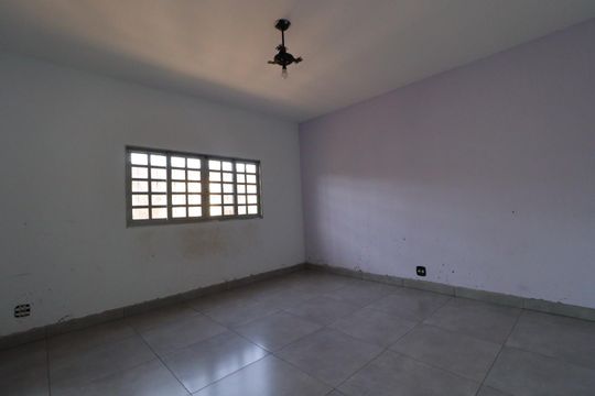 Casa para alugar com 3 quartos, 110m² em Jardim Maria Casagrande Lopes (dona Amalia), Ribeirão Preto