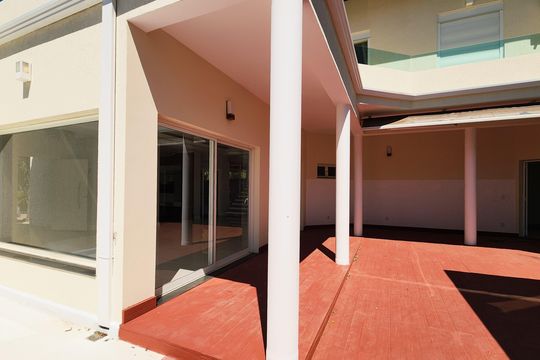 Área Externa de casa para alugar com 4 quartos, 490m² em Jardim das Samambaias, Jundiaí