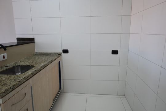 Cozinha de casa para alugar com 2 quartos, 75m² em Cidade Dutra, São Paulo