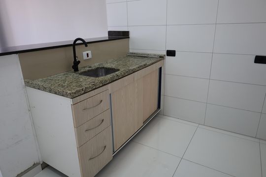 Cozinha de casa para alugar com 2 quartos, 75m² em Cidade Dutra, São Paulo