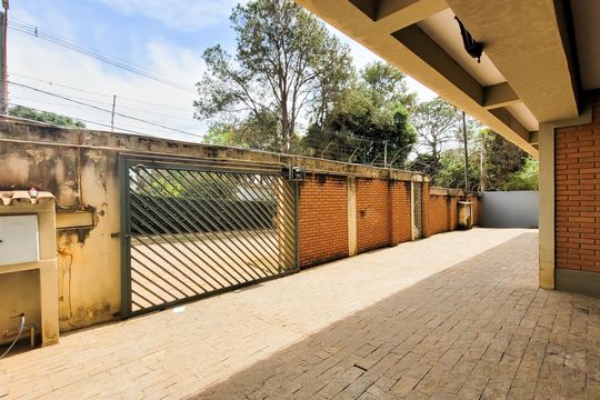 Garagem de casa à venda com 5 quartos, 997m² em Chácara Santa Margarida, Campinas
