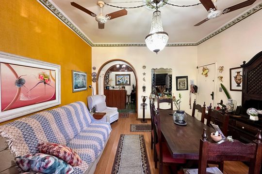Sala de apartamento à venda com 2 quartos, 81m² em Laranjeiras, Rio de Janeiro