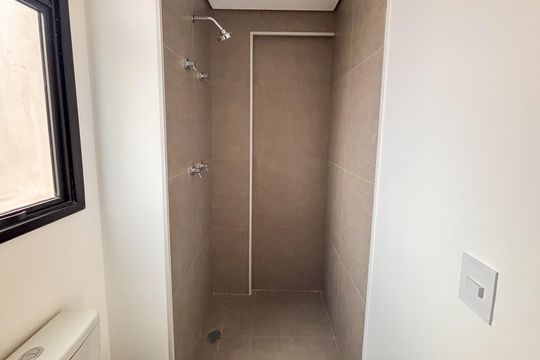 Banheiro de apartamento à venda com 2 quartos, 62m² em Cerqueira César, São Paulo