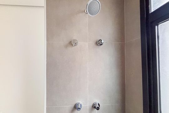 Banheiro de kitnet/studio à venda com 1 quarto, 34m² em Cerqueira César, São Paulo