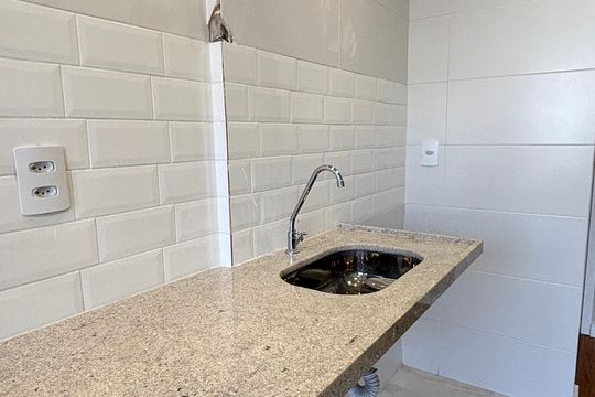 Cozinha de apartamento à venda com 2 quartos, 49m² em Parque das Nações, Santo André