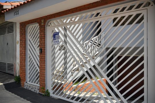 Placa de casa à venda com 4 quartos, 390m² em Vila Francisco Matarazzo, Santo André