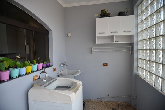 Área de Serviço de casa à venda com 4 quartos, 390m² em Vila Francisco Matarazzo, Santo André