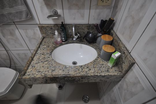 Banheiro de casa à venda com 4 quartos, 109m² em Vila Nivi, São Paulo