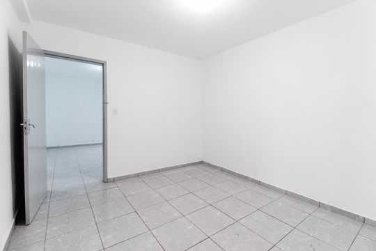 Quarto 1 de casa para alugar com 2 quartos, 150m² em Vila Curuçá Velha, São Paulo