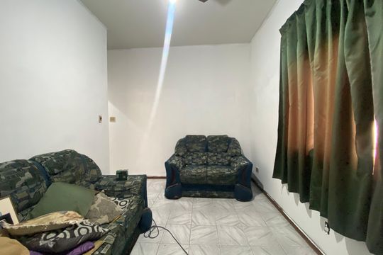 Sala de casa à venda com 2 quartos, 85m² em Todos Os Santos, Rio de Janeiro