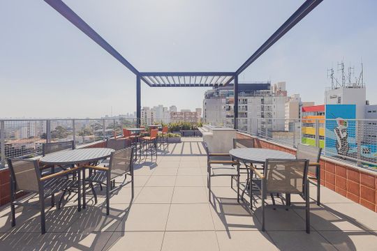 Terraço de kitnet/studio à venda com 1 quarto, 35m² em Sumarezinho, São Paulo