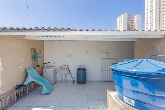 Área Externa de casa à venda com 3 quartos, 180m² em Vila Vermelha, São Paulo