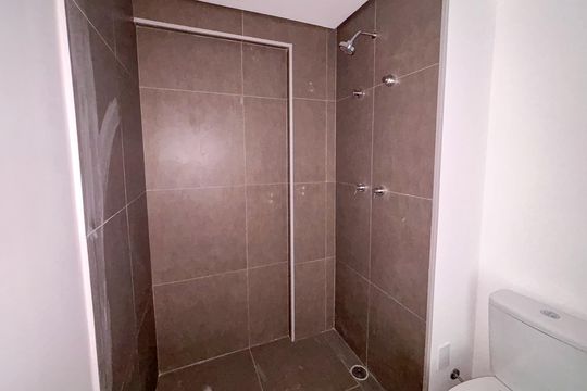 Banheiro Social de apartamento à venda com 1 quarto, 159m² em Cerqueira César, São Paulo