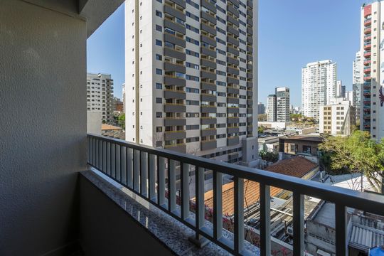 Varanda de kitnet/studio para alugar com 1 quarto, 25m² em Vila Olímpia, São Paulo