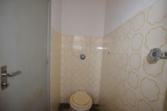 Banheiro de Serviço de apartamento para alugar com 2 quartos, 60m² em Cascadura, Rio de Janeiro