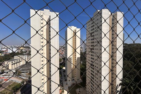 Vista da Suíte de apartamento para alugar com 3 quartos, 81m² em Vila Amélia, São Paulo