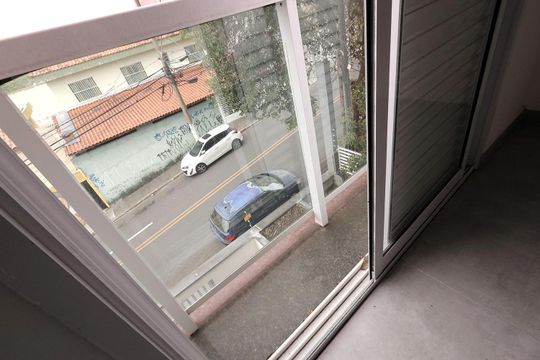 Sacada Quarto 2 de apartamento à venda com 2 quartos, 44m² em Jardim Utinga, Santo André