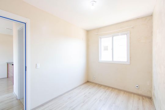 Quarto 2 de apartamento à venda com 2 quartos, 49m² em Olaria, Canoas