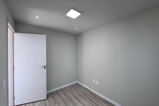 Quarto 2 de apartamento para alugar com 2 quartos, 43m² em Recreio dos Bandeirantes, Rio de Janeiro