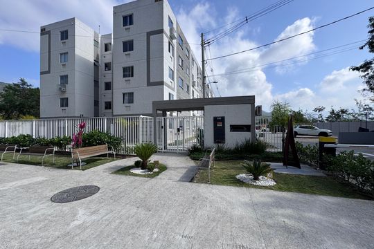 Fachada de apartamento para alugar com 2 quartos, 43m² em Recreio dos Bandeirantes, Rio de Janeiro
