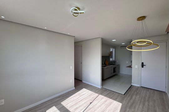 Sala de apartamento para alugar com 2 quartos, 43m² em Recreio dos Bandeirantes, Rio de Janeiro