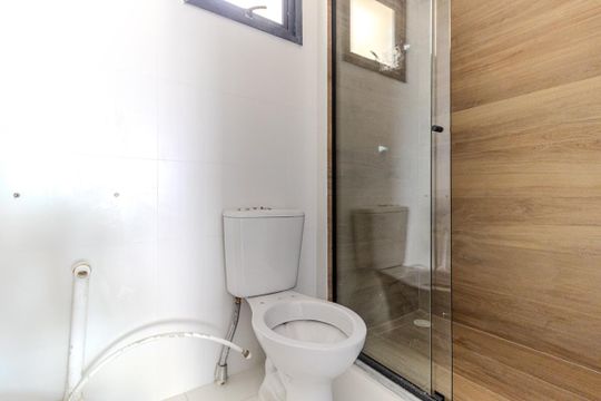 Banheiro de kitnet/studio à venda com 1 quarto, 24m² em Vila Buarque, São Paulo