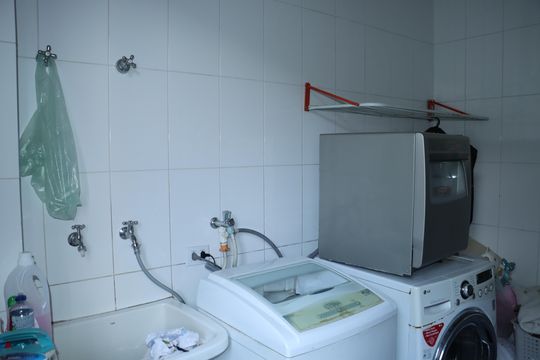 Área de Serviço de casa de condomínio para alugar com 4 quartos, 458m² em Jardim Indaia, Embu das Artes