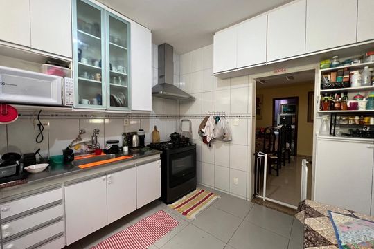 Cozinha de casa à venda com 4 quartos, 396m² em Esplanada, Belo Horizonte