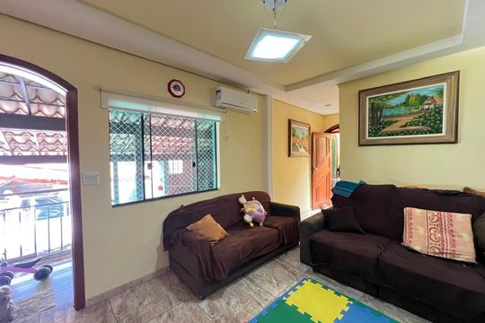Sala de casa à venda com 4 quartos, 396m² em Esplanada, Belo Horizonte