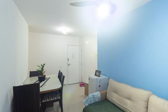 Sala de apartamento para alugar com 2 quartos, 45m² em Campo Grande, Rio de Janeiro