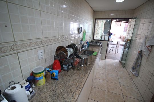 Cozinha de casa à venda com 3 quartos, 420m² em Inconfidentes, Contagem