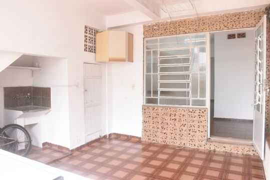 Entrada da casa  de casa para alugar com 1 quarto, 50m² em Vila Independencia, São Paulo