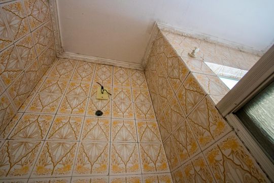 Banheiro social 1 de casa à venda com 2 quartos, 124m² em Vila Homero Thon, Santo André