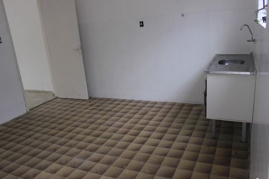 Cozinha  de casa para alugar com 2 quartos, 144m² em Jardim Santa Clara, Guarulhos