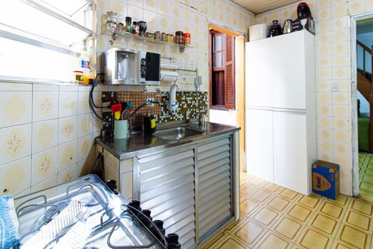 Cozinha de casa à venda com 2 quartos, 80m² em Bom Retiro, São Paulo