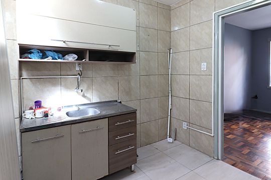 Cozinha de apartamento para alugar com 2 quartos, 60m² em Jardim Itu, Porto Alegre