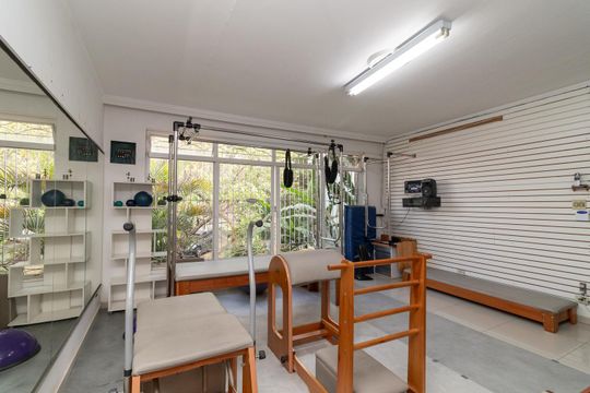 Sala de casa à venda com 4 quartos, 170m² em Vila Ré, São Paulo