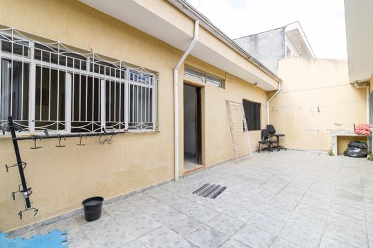 Quintal de casa à venda com 4 quartos, 170m² em Vila Ré, São Paulo