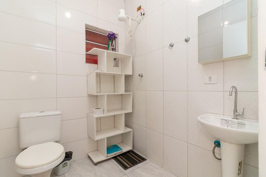 Banheiro da Suíte de casa à venda com 4 quartos, 170m² em Vila Ré, São Paulo