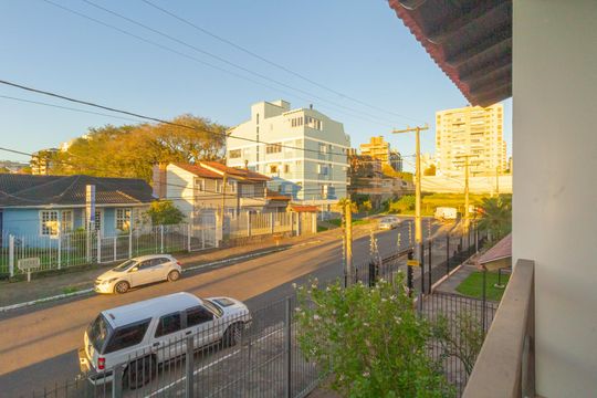 Vista da Sacada da Sala 2 de casa para alugar com 6 quartos, 350m² em Harmonia, Canoas