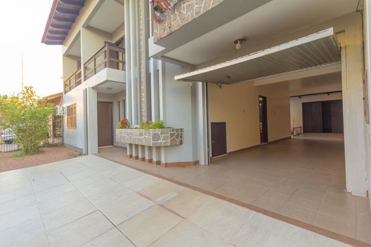 Entrada pra Garagem de casa para alugar com 6 quartos, 350m² em Harmonia, Canoas